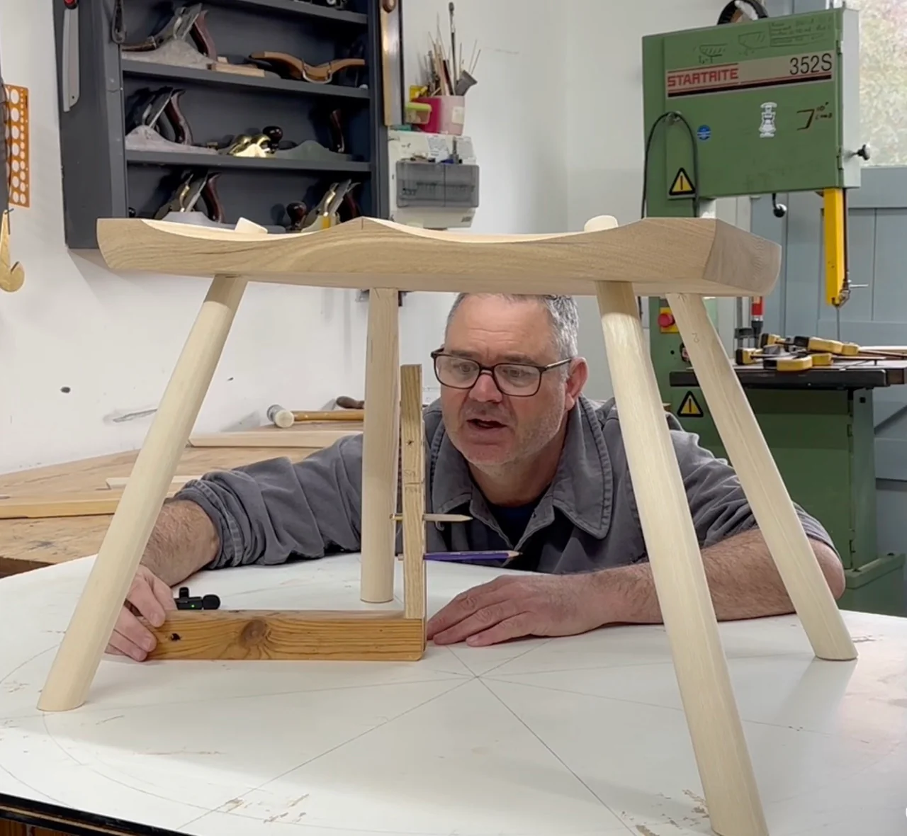 Build a Welsh Lobsterpot Chair with Chris Williams - Image 3