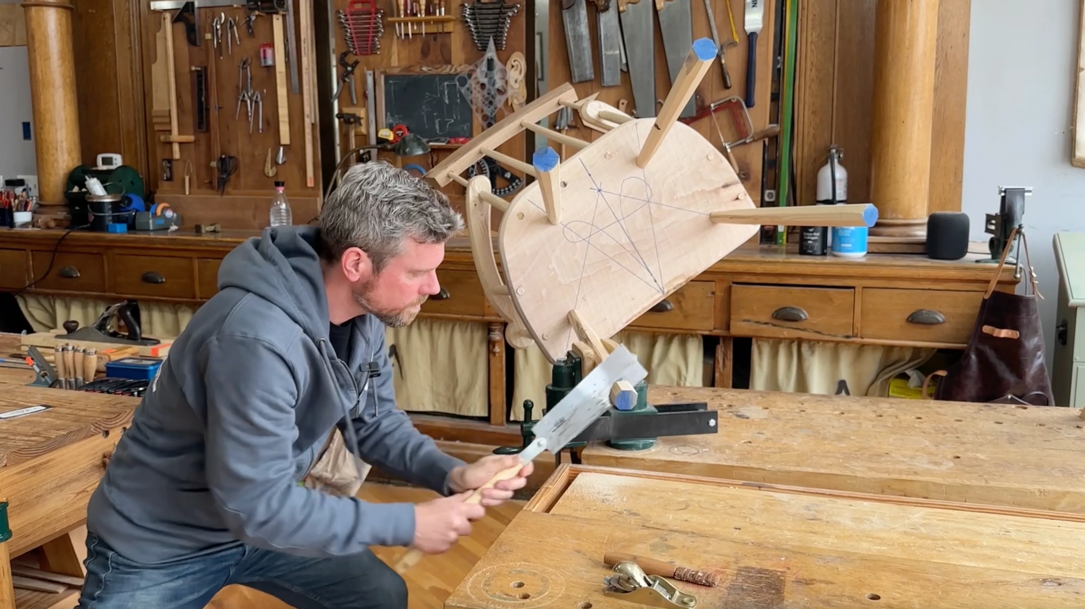 Video: Make a Chair from Green Wood with Rudy Everts - Image 3